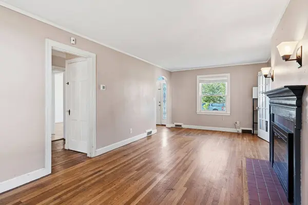 46 Mckinley Ter, Westfield, MA 01085