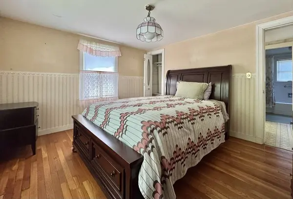262 W Shore Dr, Marblehead, MA 01945