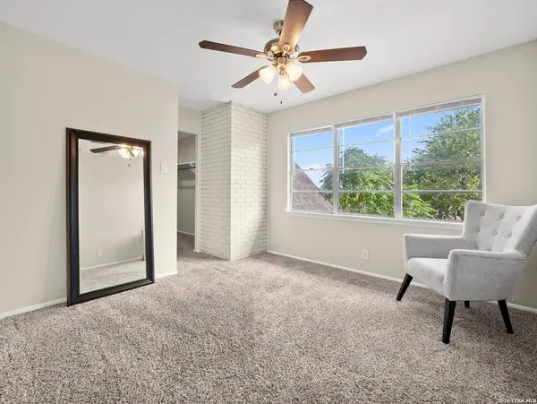 5302 Charter Oak, San Antonio, TX 78229