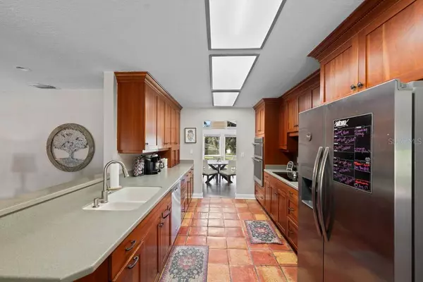 120 BEASLEY RD, Oviedo, FL 32765