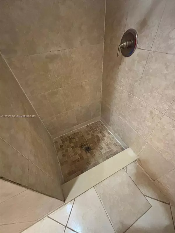 4156 SW 24th St #A, Fort Lauderdale, FL 33317