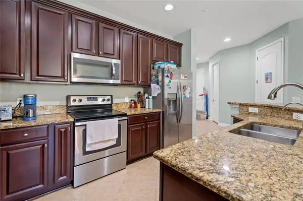 10337 BELFRY CIR, Orlando, FL 32832
