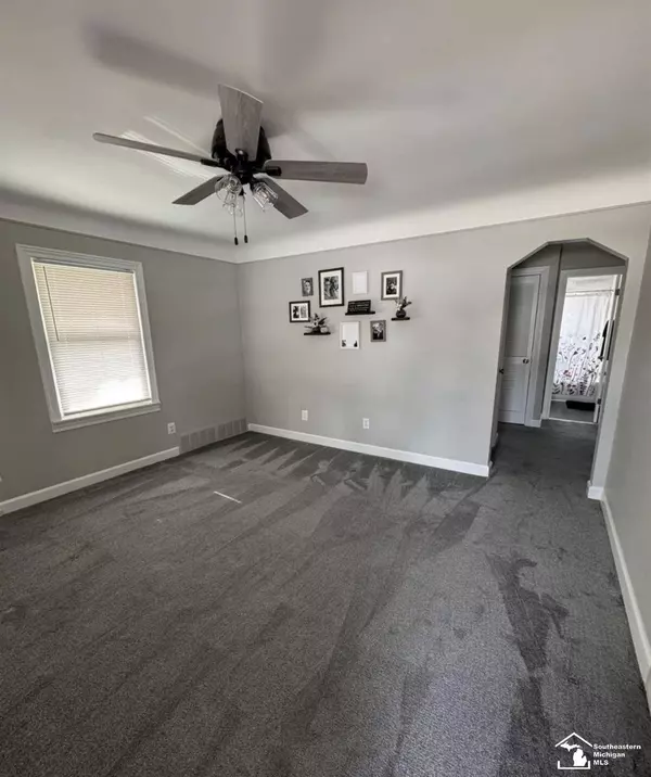 17765 Ruth Street, Melvindale, MI 48122