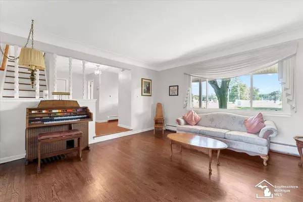 34283 Six Mile Road, Livonia, MI 48152