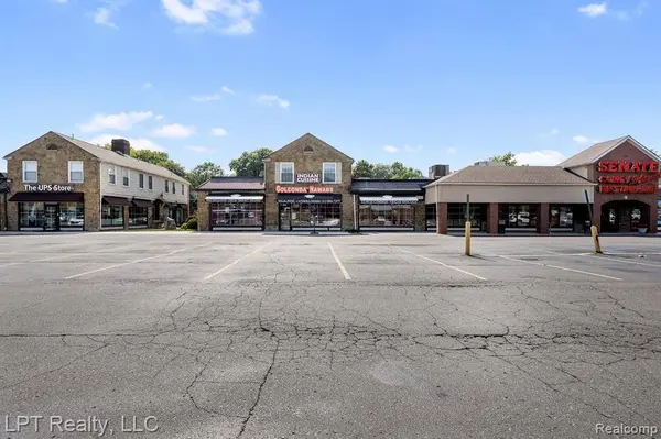 3337 Greenfield, Dearborn, MI 48120