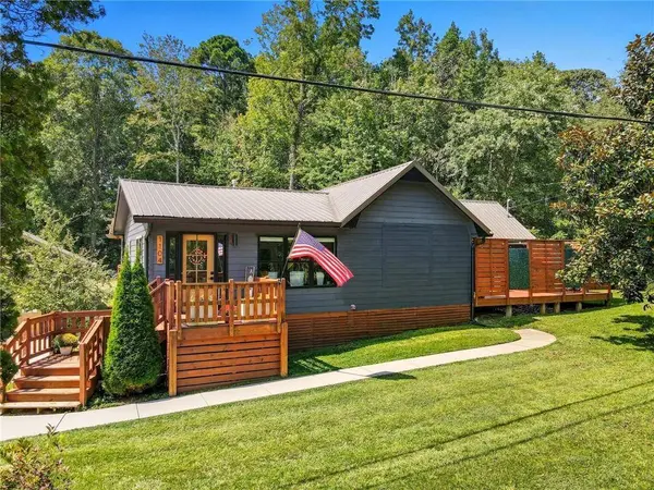 1104 Palm ST, Canton, GA 30115