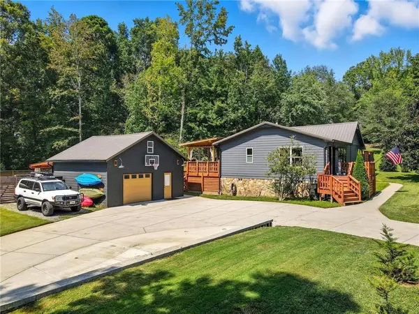 1104 Palm ST, Canton, GA 30115