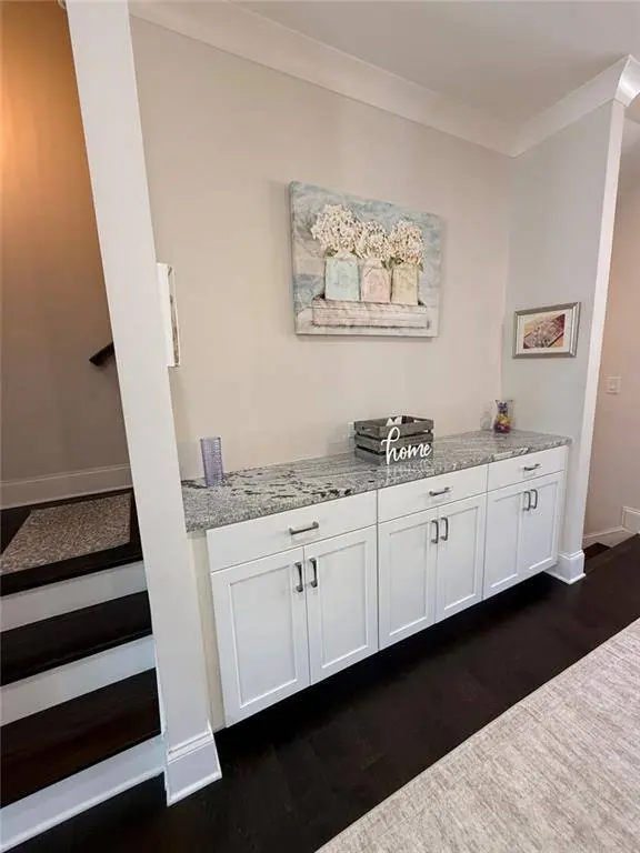 140 Inwood WALK, Woodstock, GA 30188