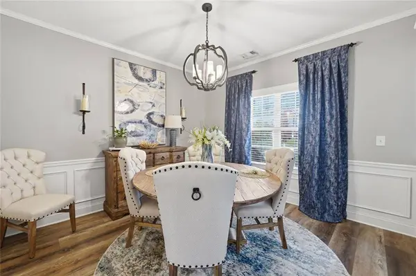 423 Crestmont LN, Canton, GA 30114