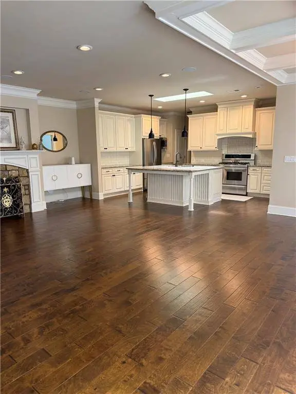 100 Batten Board WAY, Woodstock, GA 30189