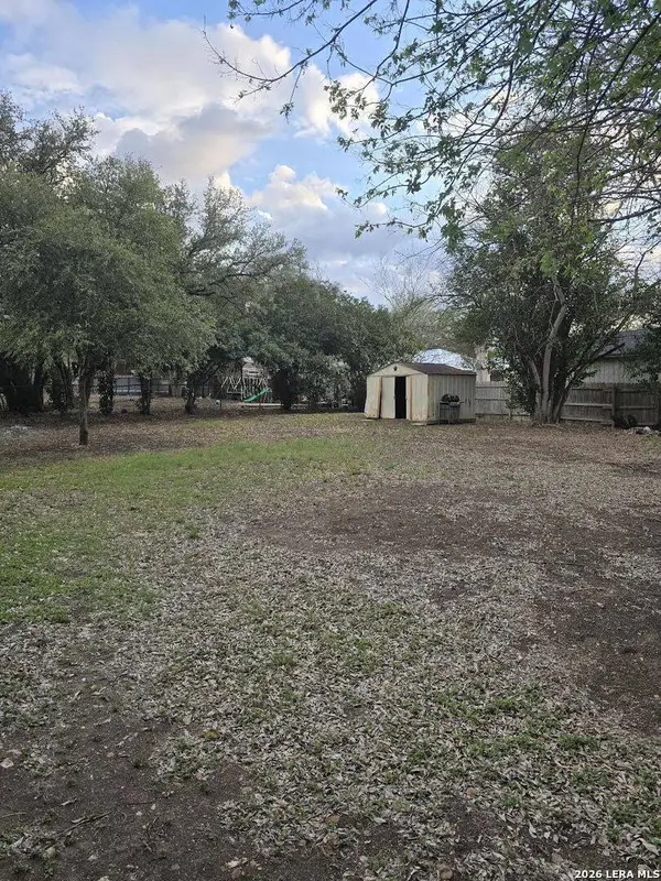 3415 Lura Ln, San Antonio, TX 78228