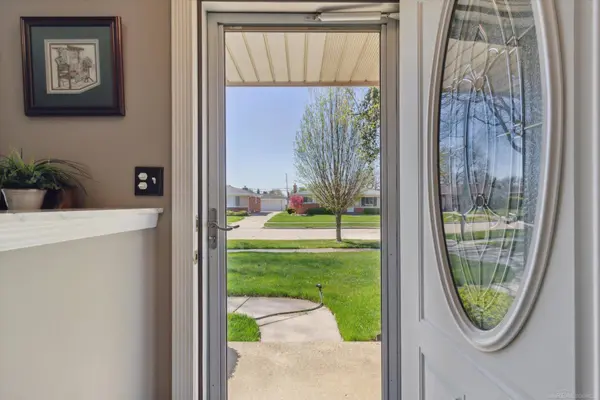 14107 Bade Drive, Warren, MI 48088