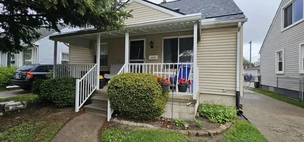 26220 Winton Street, Saint Clair Shores, MI 48081