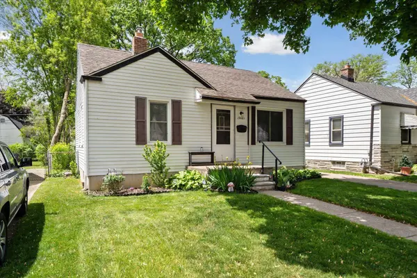 19481 Indian Street, Redford, MI 48240