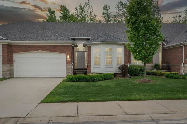 14972 Village Park Circle Circle, Shelby Twp, MI 48315