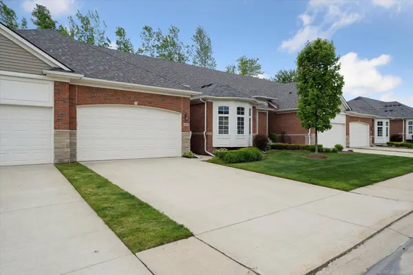 14972 Village Park Circle Circle, Shelby Twp, MI 48315