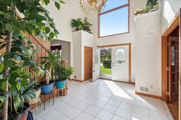 40448 Emerald W, Clinton Twp, MI 48038