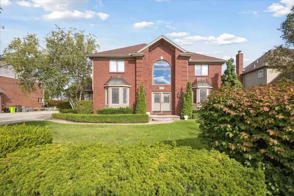 40448 Emerald W, Clinton Twp, MI 48038