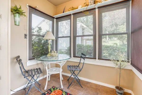 51479 Summit Street, Paw Paw, MI 49079