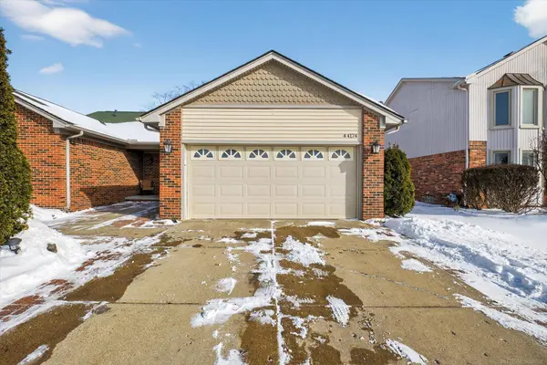 44174 Rivergate Drive, Clinton Township, MI 48038