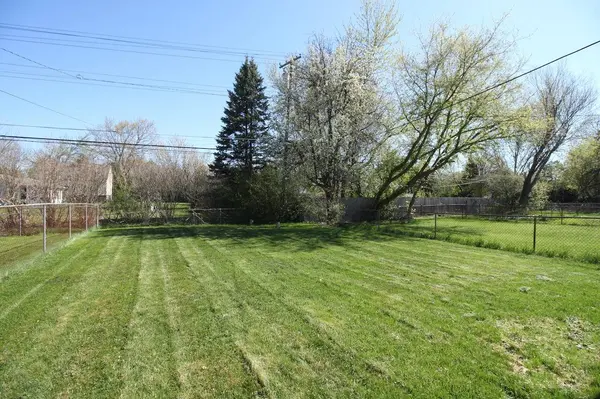 18905 Woodland Street, Harper Woods, MI 48225