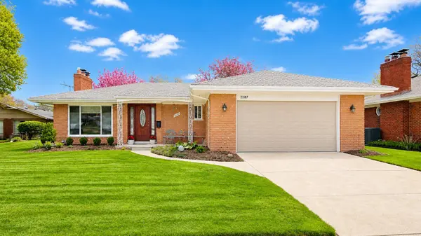 23187 Gladhill Lane, Saint Clair Shores, MI 48080