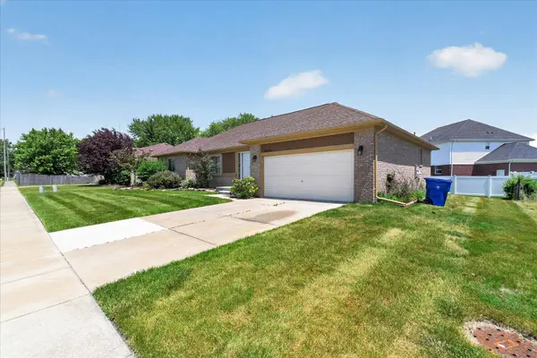 33470 Paoletti Drive, Fraser, MI 48026