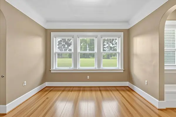 217 E Maryland Avenue, Royal Oak, MI 48067