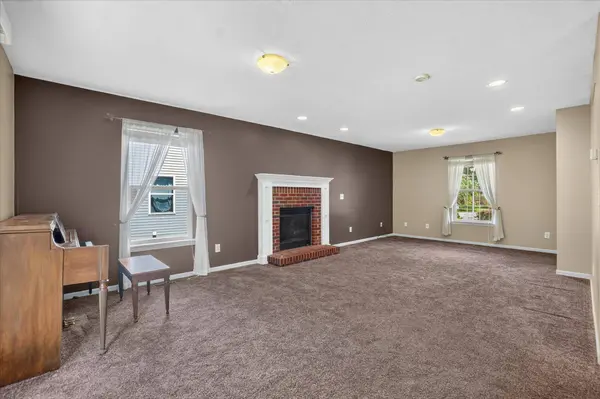 5677 Cartago Drive, Lansing, MI 48911