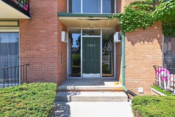 1942 Axtell Drive #3, Troy, MI 48084