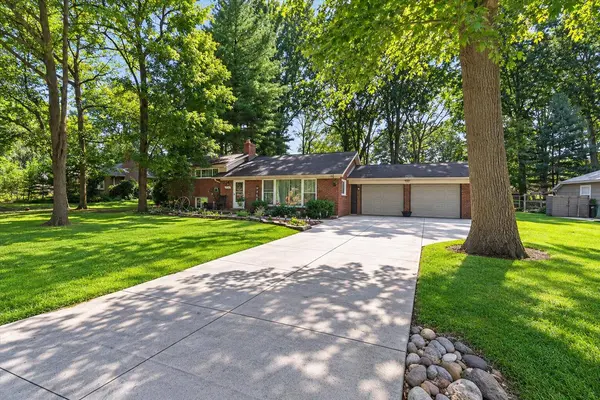 21940 Wendell Street, Clinton Twp, MI 48036