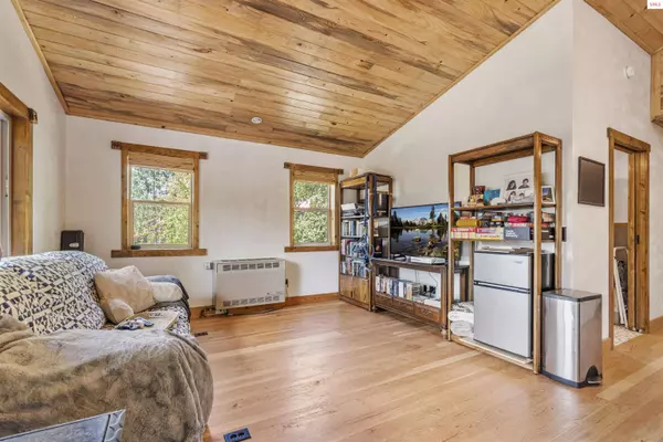 496 Lightning Creek Road, Clark Fork, ID 83811