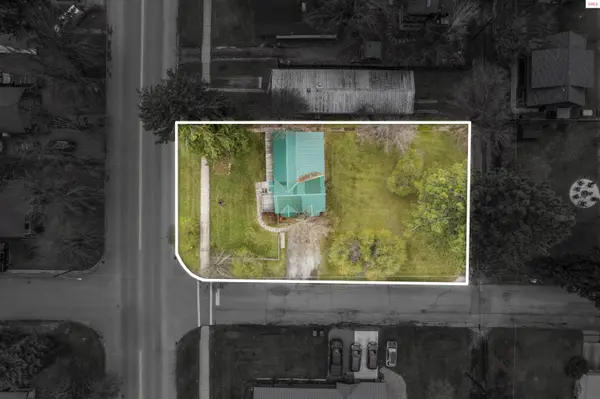 917 Cedar Street, Sandpoint, ID 83864