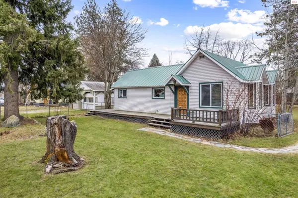 917 Cedar Street, Sandpoint, ID 83864