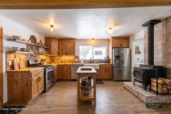 83 Cedar Grove, Sandpoint, ID 83864