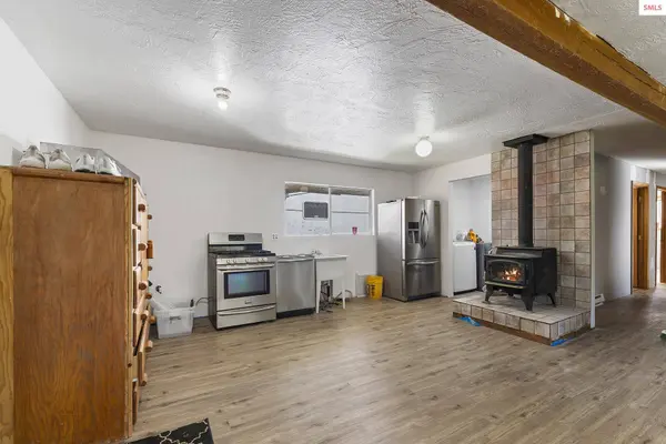83 Cedar Grove, Sandpoint, ID 83864