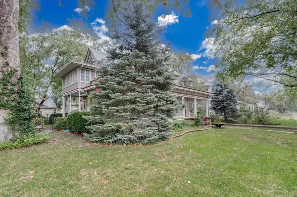 1421 N Park Pl, Wichita, KS 67203