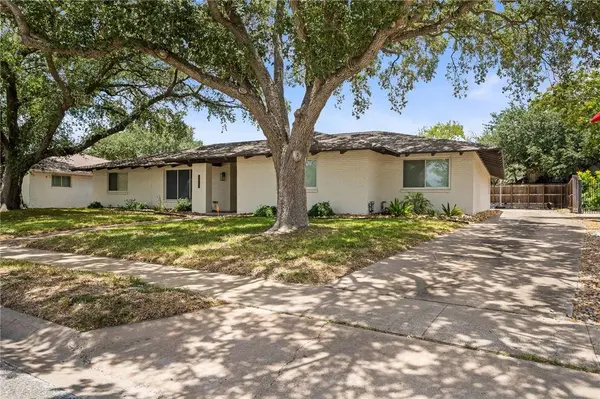 4822 Augusta DR, Corpus Christi, TX 78413