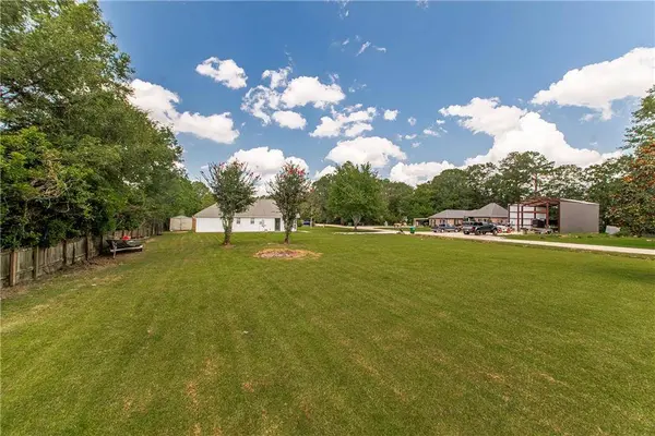 13216 VILLAGE TRACE DR, Folsom, LA 70437