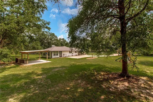 40089 MORGAN DR, Ponchatoula, LA 70454