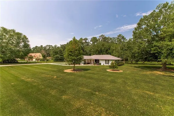 40089 MORGAN DR, Ponchatoula, LA 70454