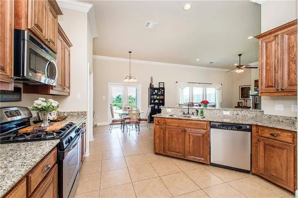 39397 OCEANVIEW AVE, Prairieville, LA 70769