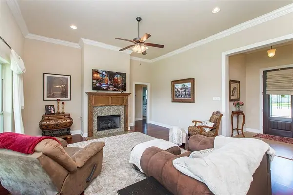 39397 OCEANVIEW AVE, Prairieville, LA 70769