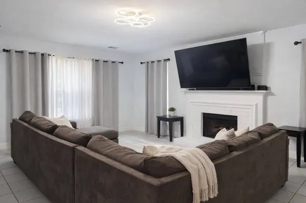 16910 Country Bridge RD, Houston, TX 77095