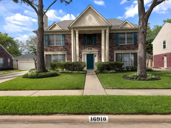 16910 Country Bridge RD, Houston, TX 77095