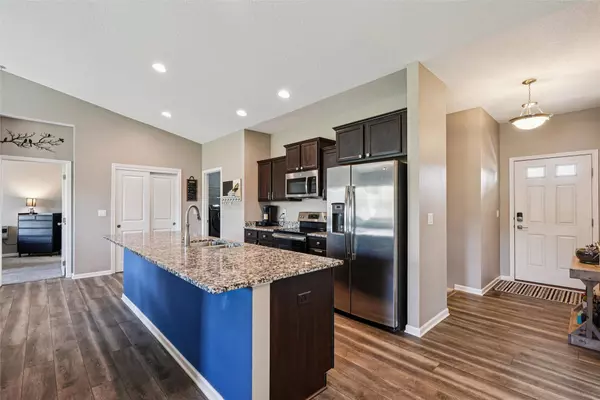 1216 Tuscany Drive SE, Altoona, IA 50009