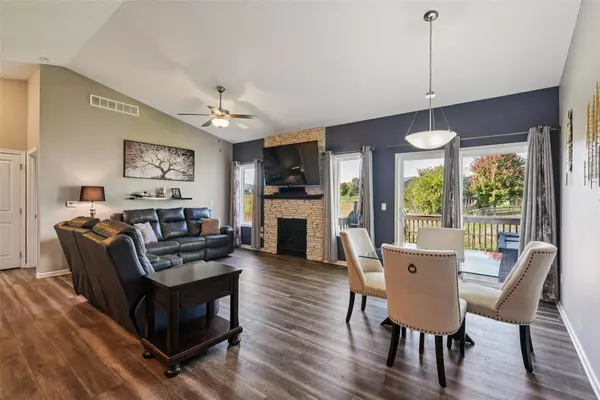 1216 Tuscany Drive SE, Altoona, IA 50009