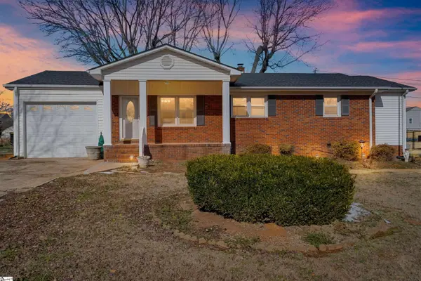 111 McDowell Drive, Boiling Springs, SC 29316