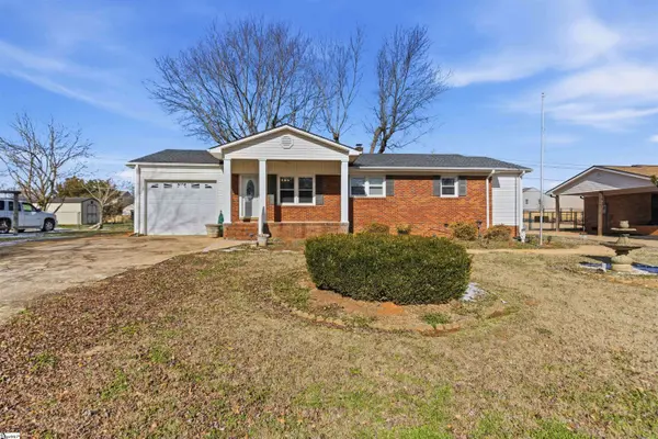 111 McDowell Drive, Boiling Springs, SC 29316