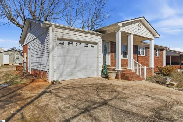 111 McDowell Drive, Boiling Springs, SC 29316
